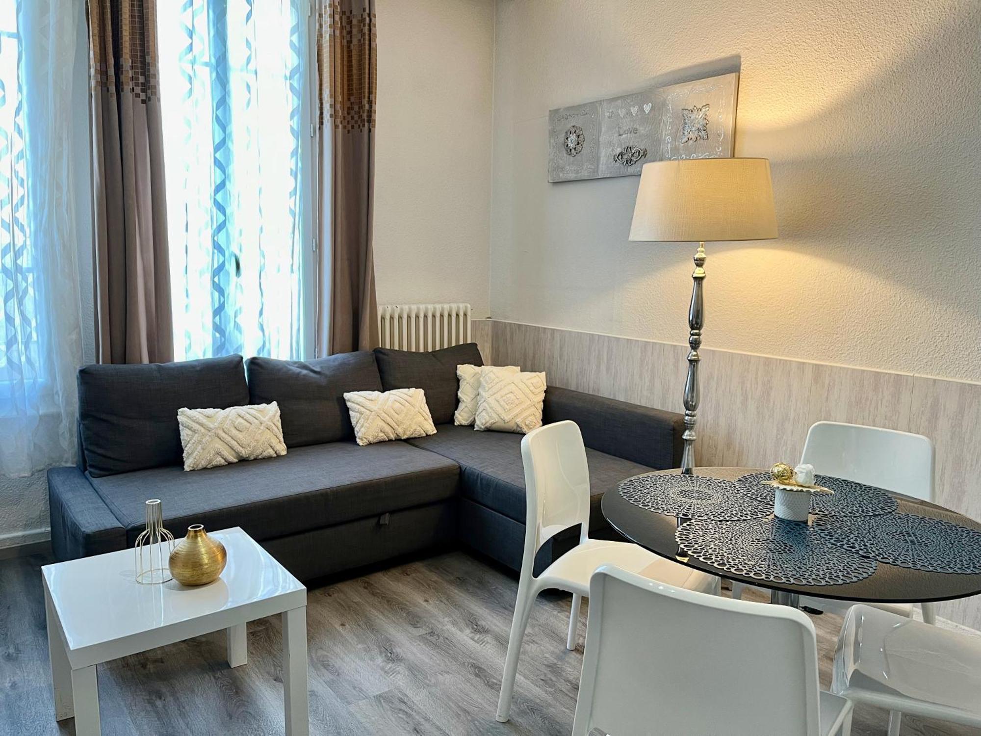 Victoria Apartment